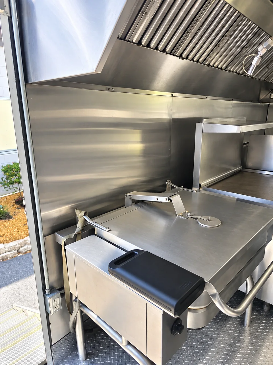 Interior view of 26ft Baby Bulk Kitchen